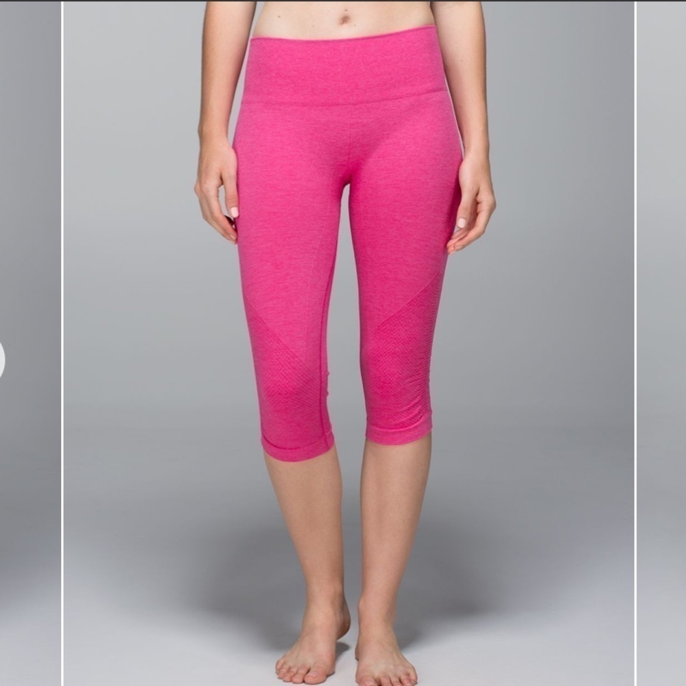 Lululemon Free To Flow Crop 17” Legging Magenta Sz 4 - Picture 1 of 12